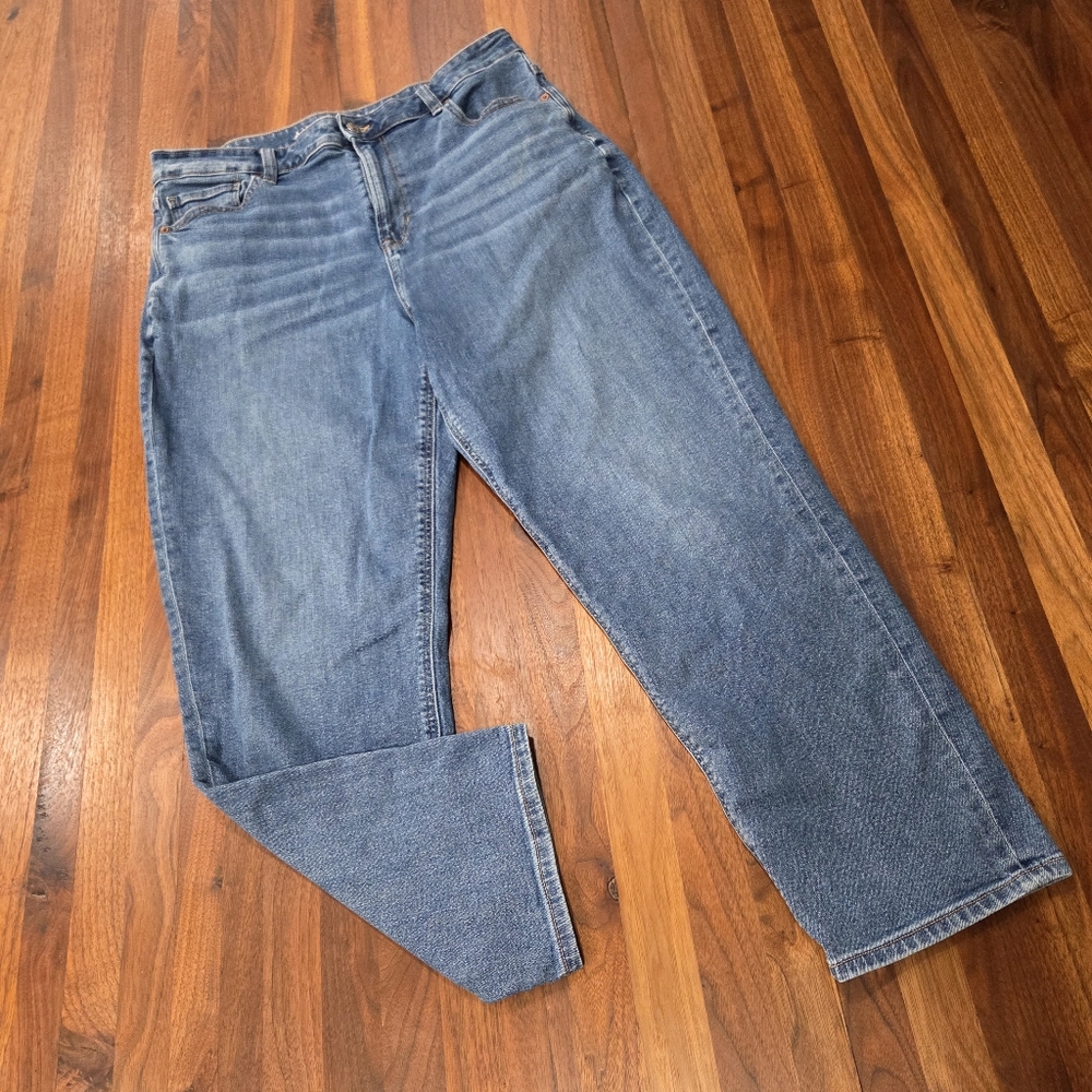 American Eagle Stretch Mom Jean Tapered Ankle Skimming Roomy Hip Thigh Size 16